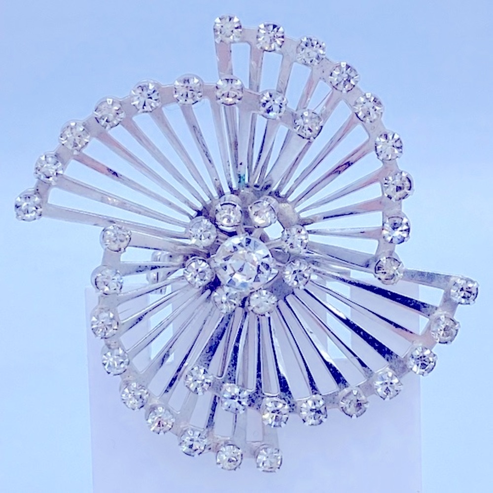 Coro Signed Vintage 1940s-1950s Rhinestone Starburst Brooch Rhodium Plated - Picture 6 of 6